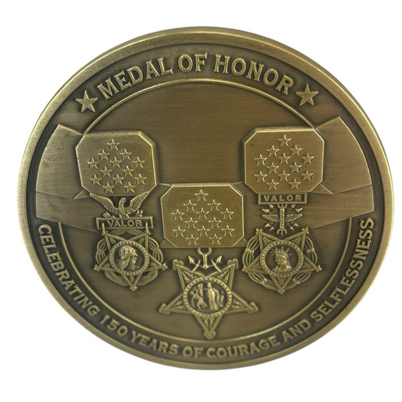 Medal of Honor Commemorative Challenge Coin & Case 1861-2011 Military Tradition - Picture 4 of 8